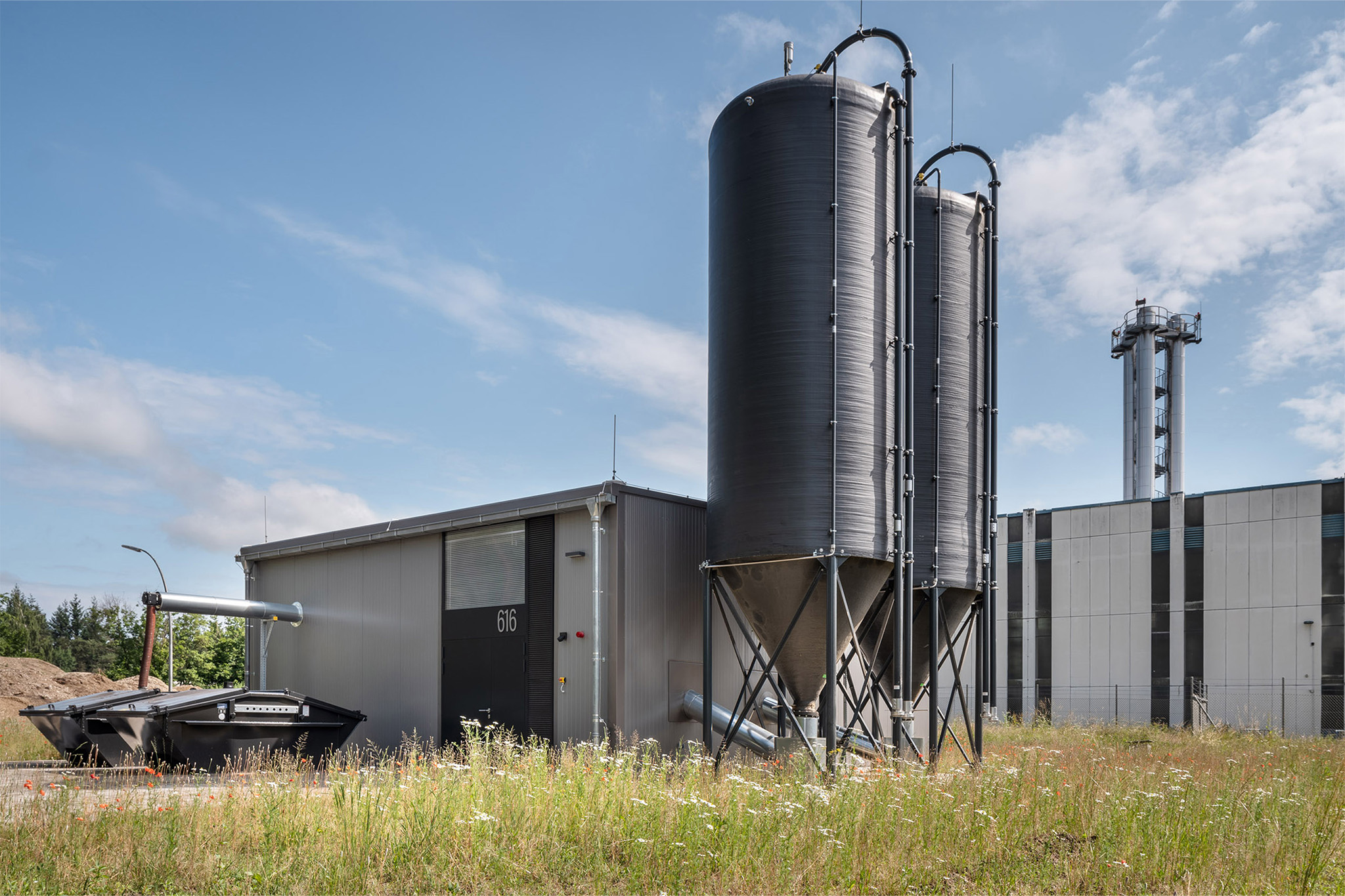 Aussenansicht einer Heizungsanlage